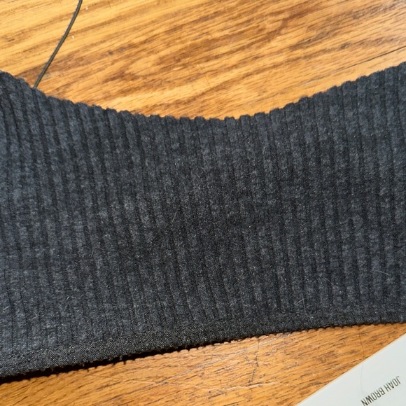 Joah Brown Charcoal Ribbed Knit Crop Cami - Picture 4 of 4